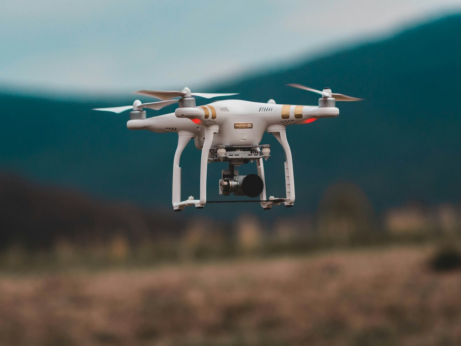 Como a tecnologia de drones revolucionou o mercado